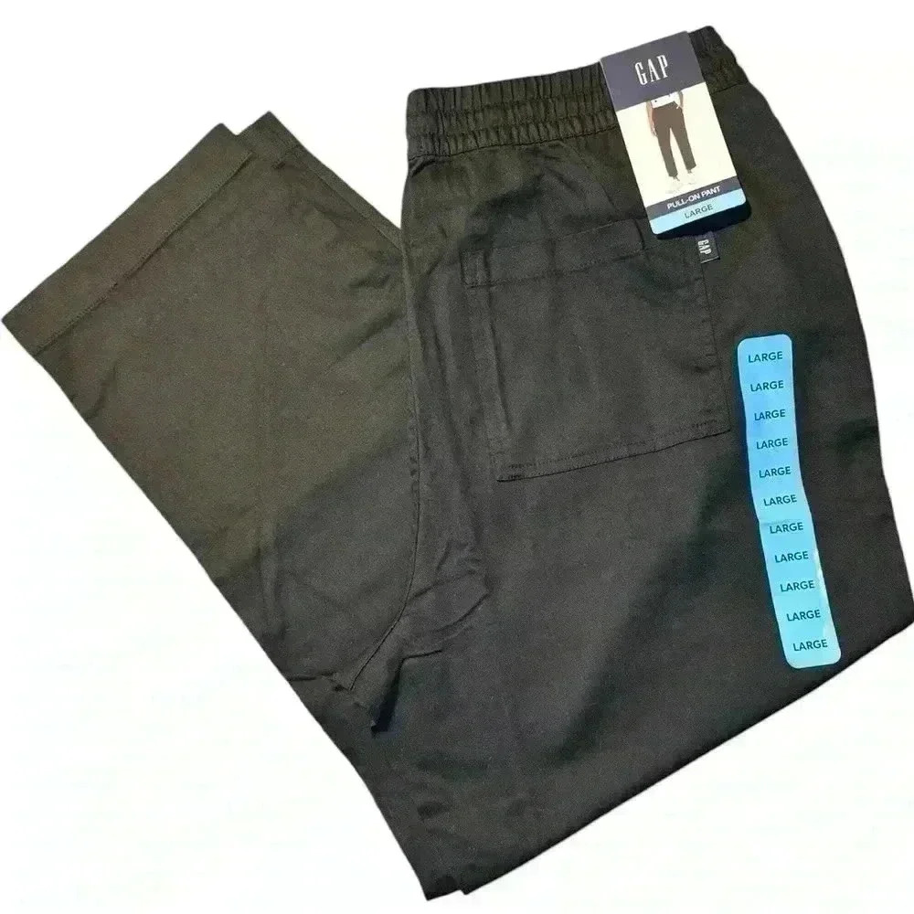 NWT, GAP lightweight pull-on pants in black, size large.